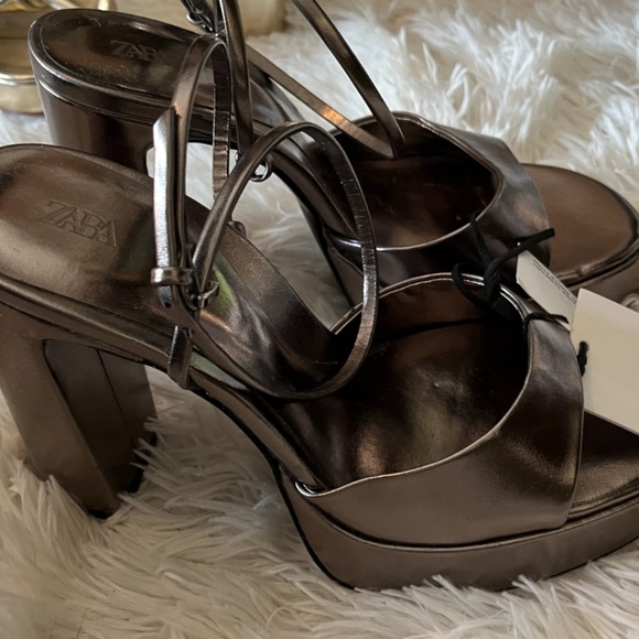 New Zara Strappy Platform Silver Metallic Block Heel Sandals Size 9 - Picture 11 of 13